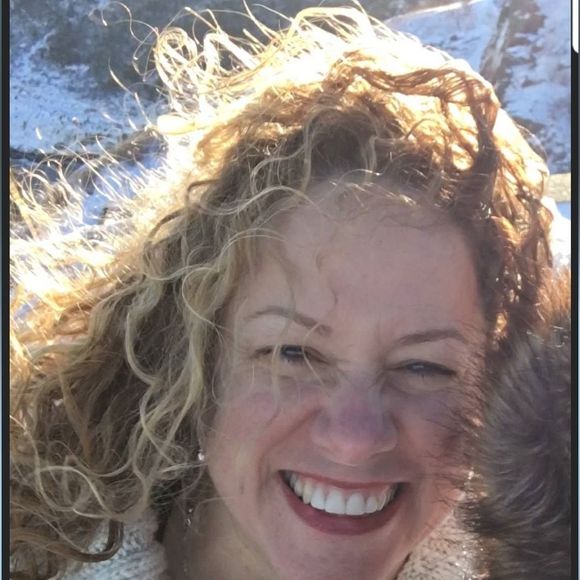 Meet your Posher, Robyn - Picture 1 of 1